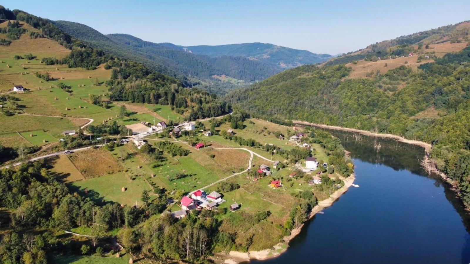Cabana Baraj Apuseni Mountains Mihoesti Exterior foto