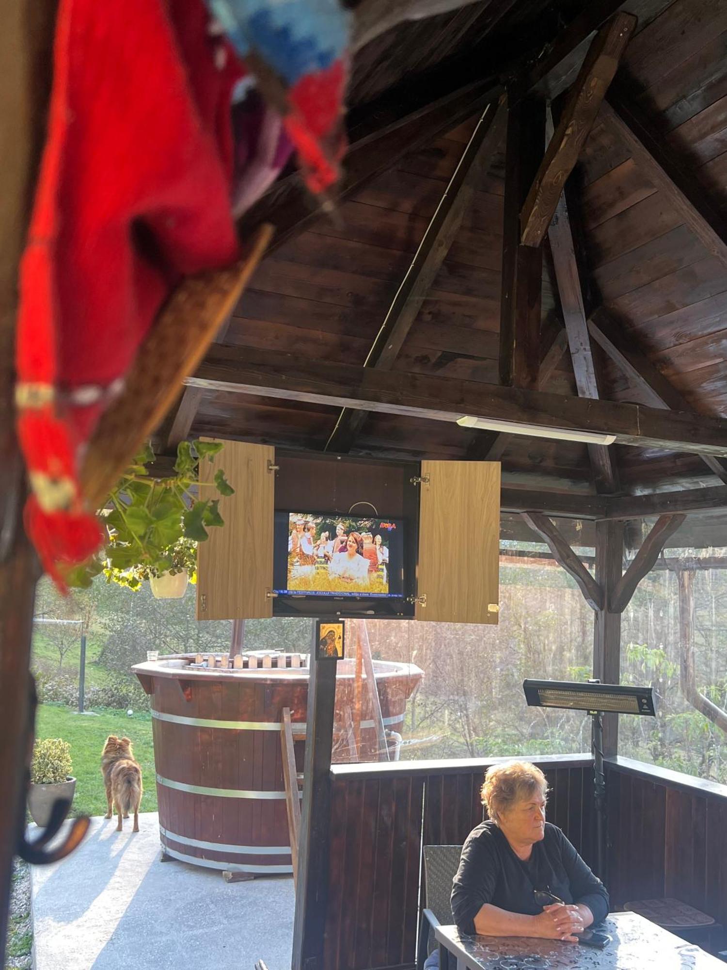 Cabana Baraj Apuseni Mountains Mihoesti Exterior foto